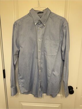 Eddie Bauer Men's Light Blue Button-Down Dress Shirt